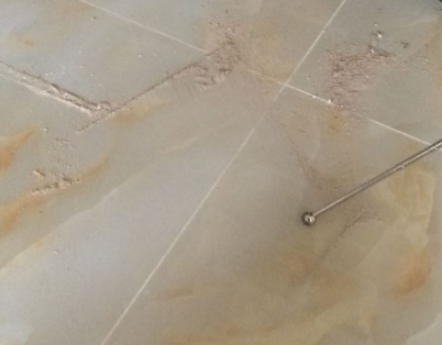 赤峰瓷砖空鼓维修公司分享粘合剂选择不当在瓷砖铺贴过程中可能导致以下问题
